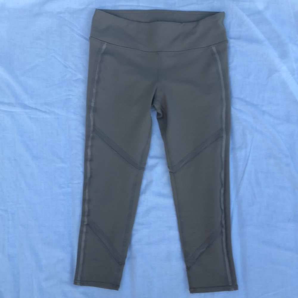 Alo mid rise mesh-inset cropped leggings